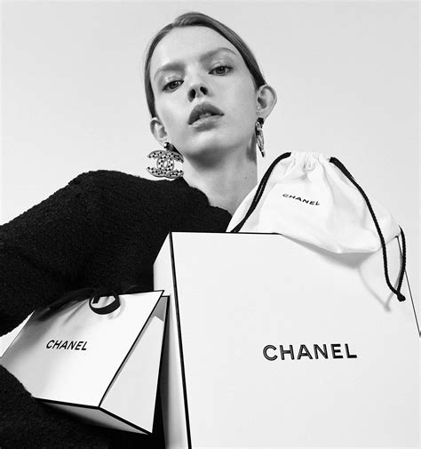 chanel customer service phone number